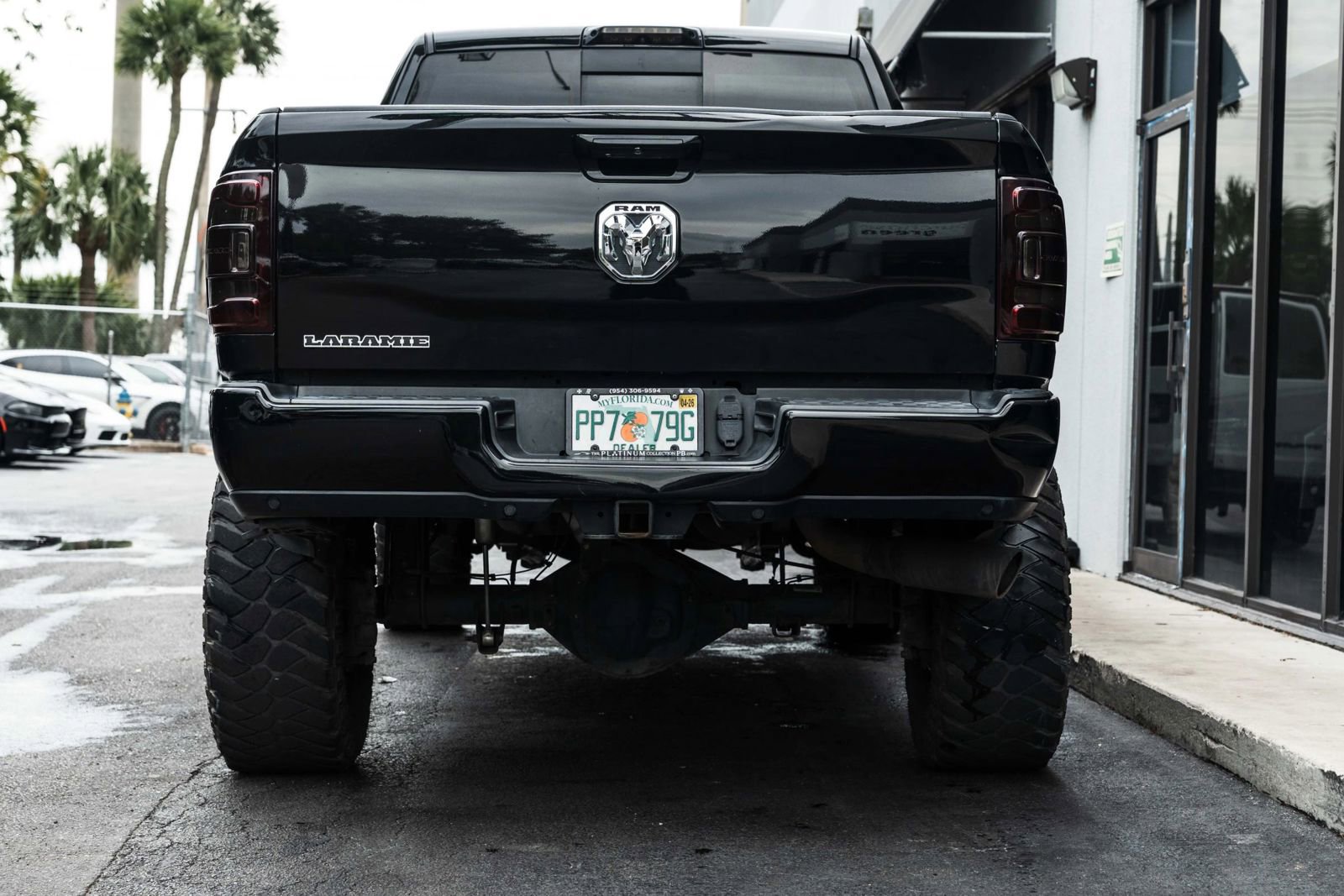 Used 2019 RAM 3500 Laramie image 12