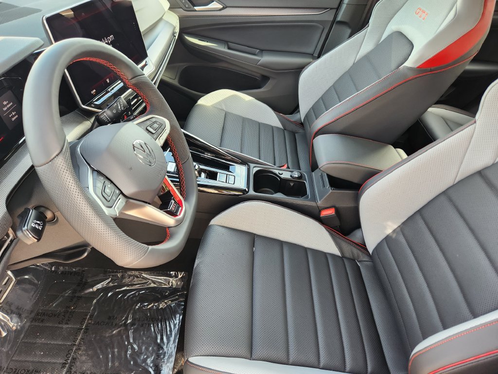 New 2026 Volkswagen GTI SE FWD image 3