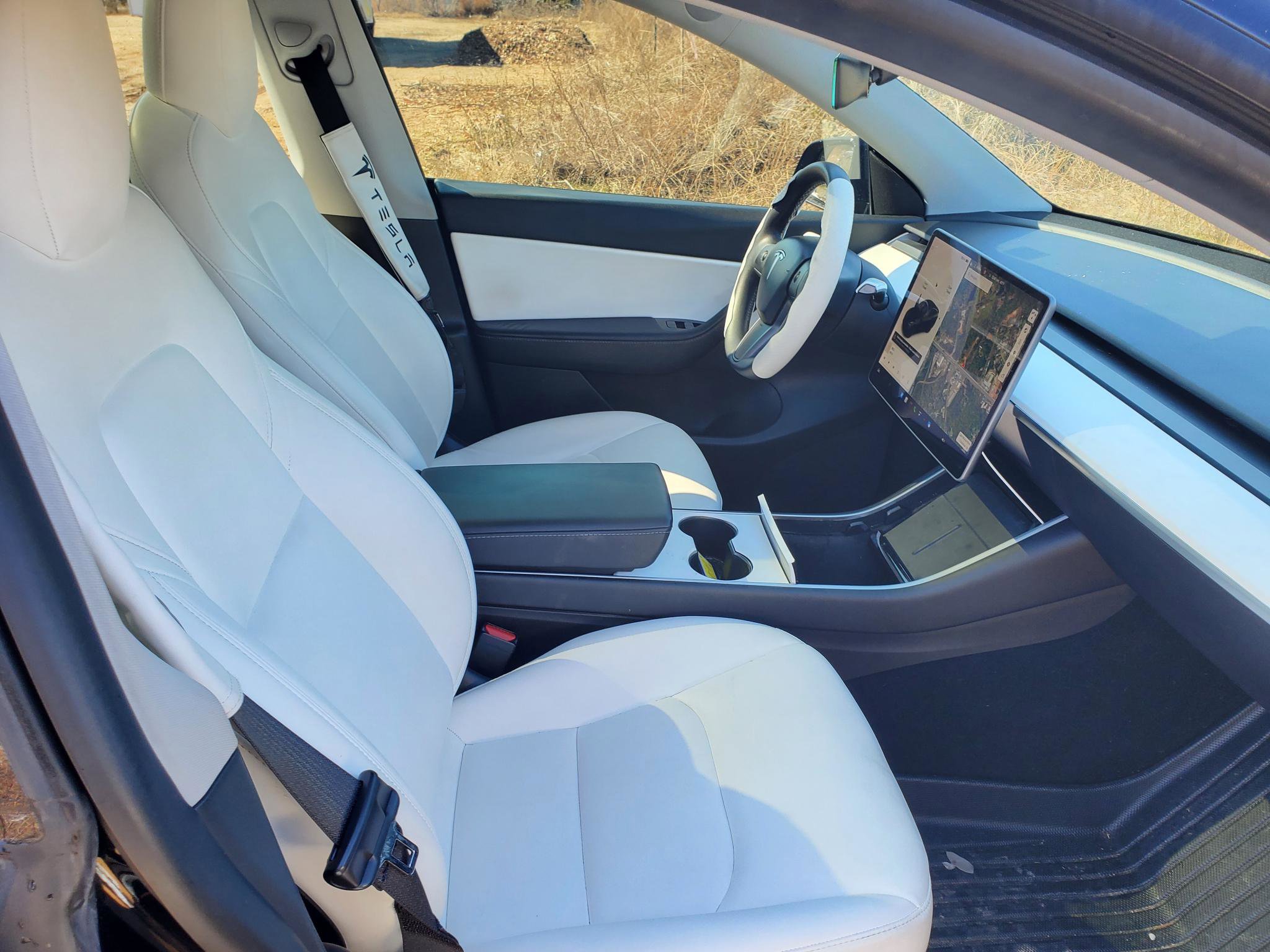 Used 2020 Tesla Model Y Long Range image 24