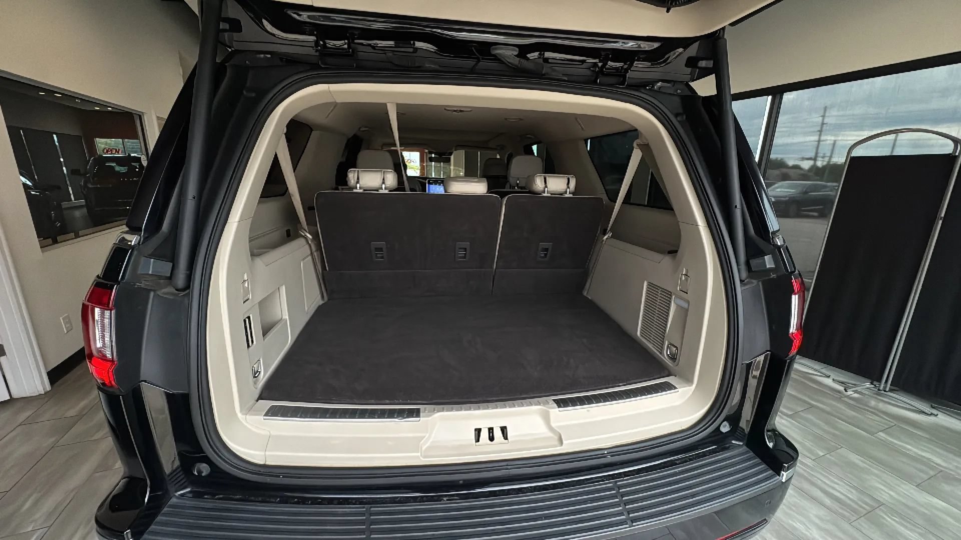 Used 2019 Lincoln Navigator L Reserve w/ Cargo Package AWD/4WD image 49