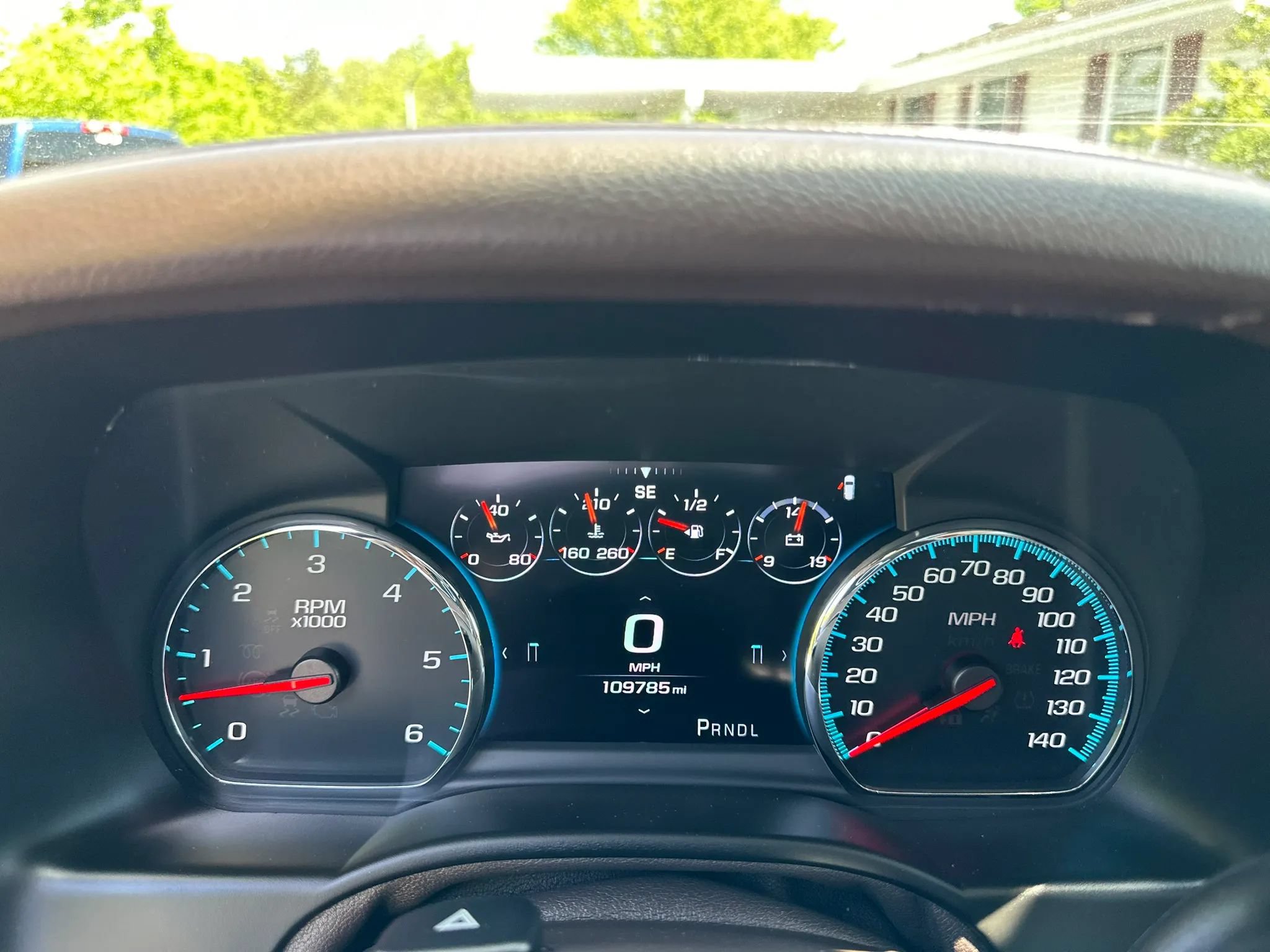Used 2020 Chevrolet Suburban Premier AWD/4WD image 24