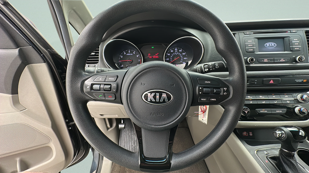 Used 2017 Kia Sedona LX FWD image 16