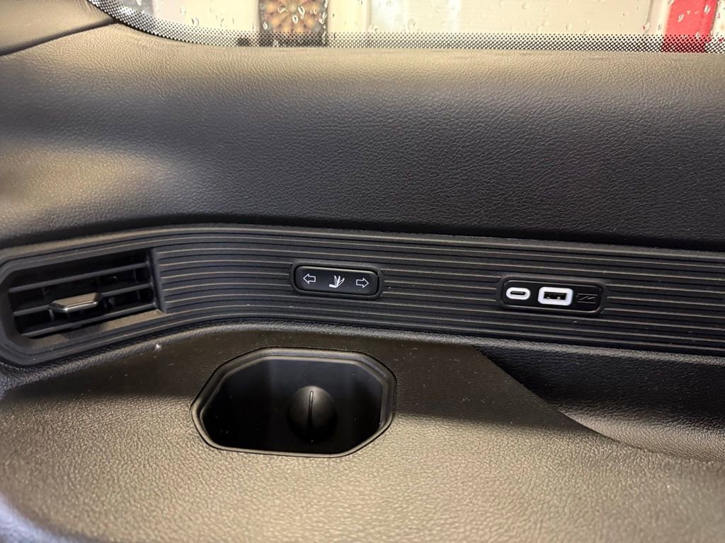 New 2026 Jeep Grand Wagoneer L 4WD w/ Premium Group I image 21