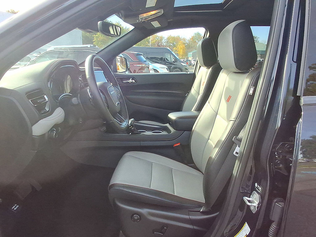 Used 2024 Dodge Durango GT AWD/4WD image 17
