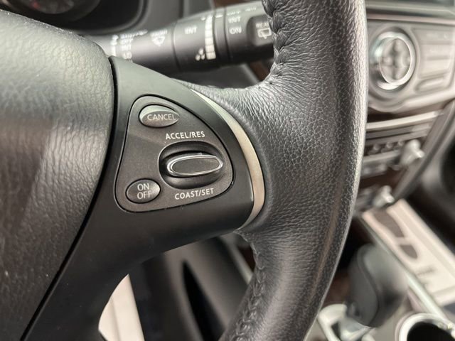 Used 2016 Nissan Pathfinder SL image 21