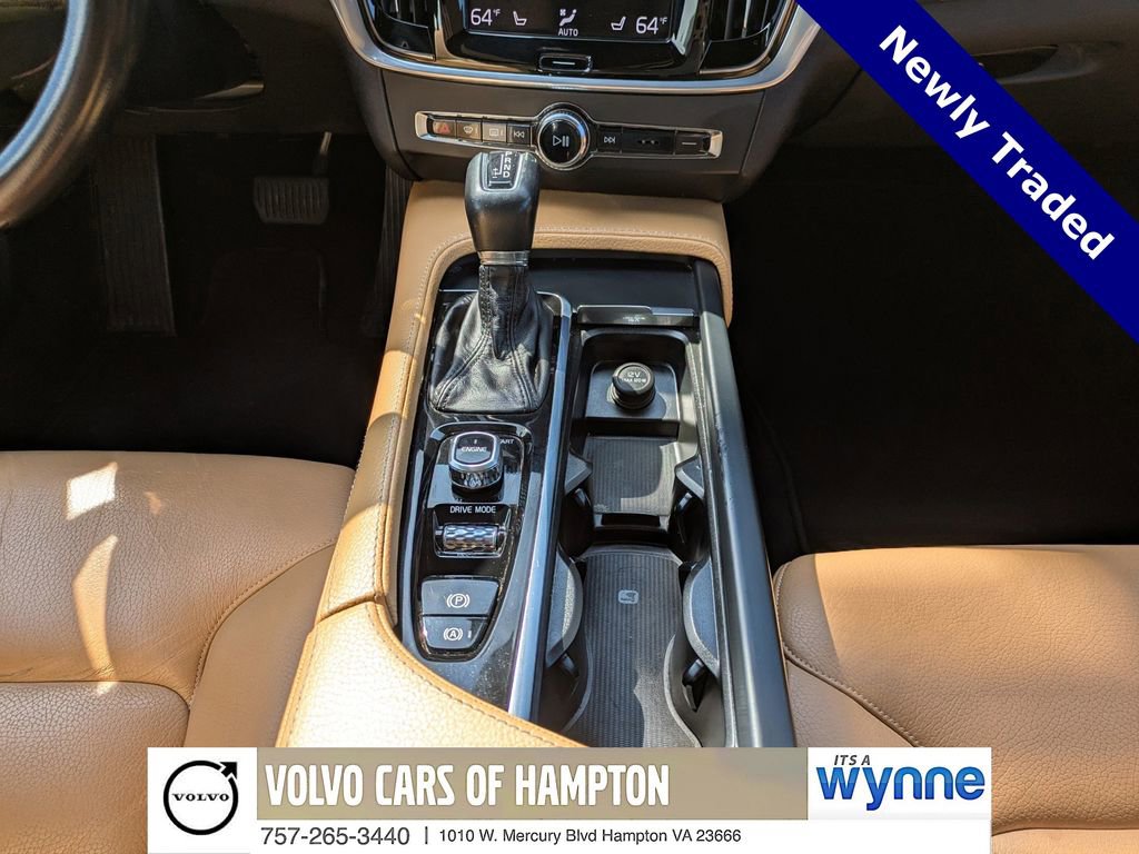 Used 2017 Volvo S90 T6 Momentum w/ Vision Package AWD/4WD image 18