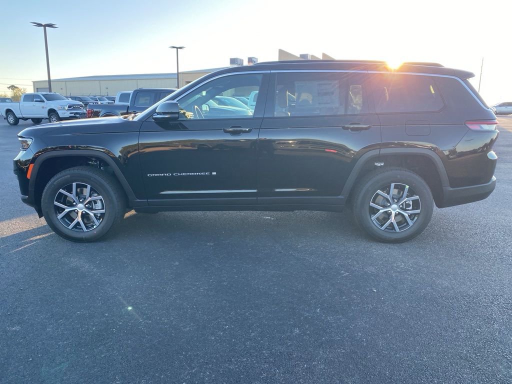 New 2025 Jeep Grand Cherokee L Limited image 4