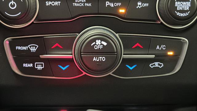Used 2023 Dodge Charger SXT w/ Blacktop Package image 17