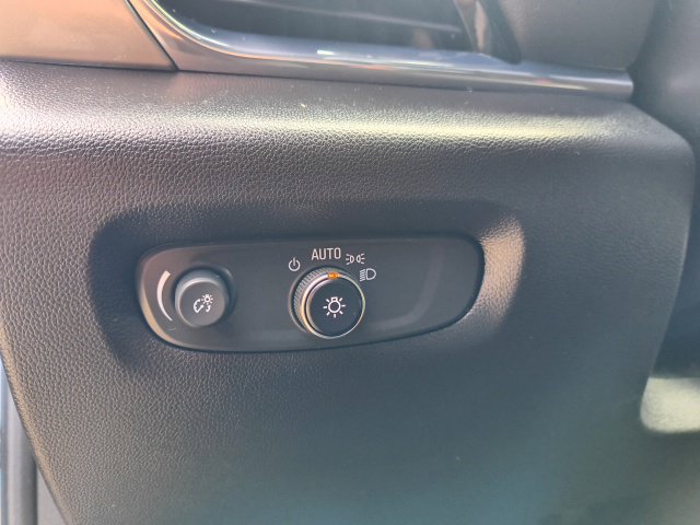 Used 2024 Chevrolet Traverse LT AWD/4WD image 19