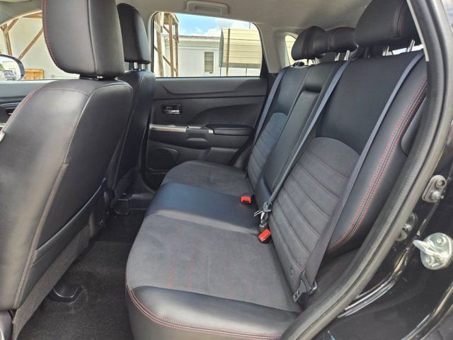 Used 2025 Mitsubishi Outlander Sport SE AWD/4WD image 25