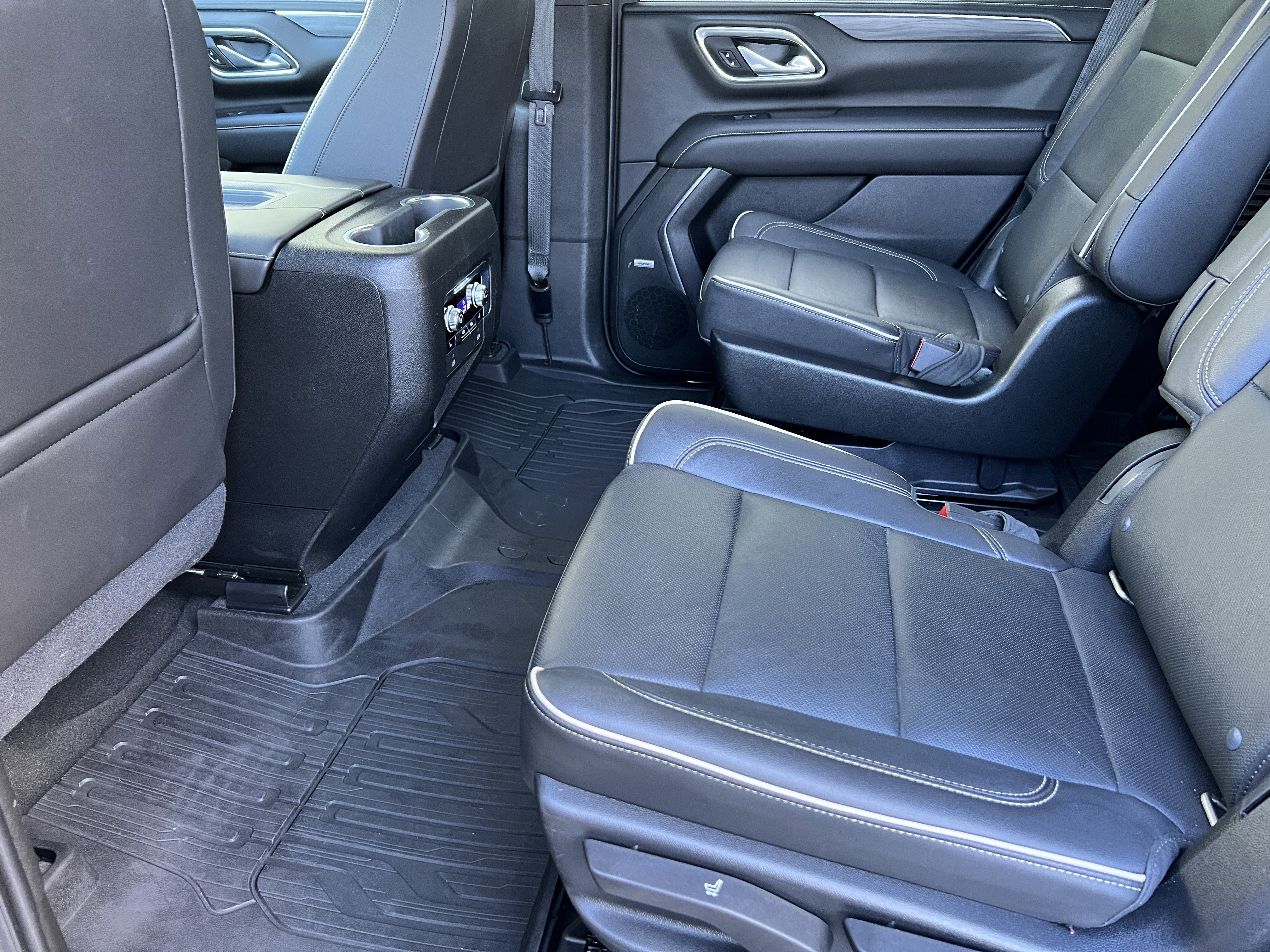 Certified 2021 GMC Yukon SLT w/ SLT Luxury Plus Package image 17