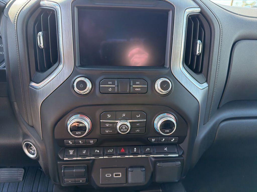 Used 2023 GMC Sierra 3500 Denali w/ Denali Ultimate Package image 32