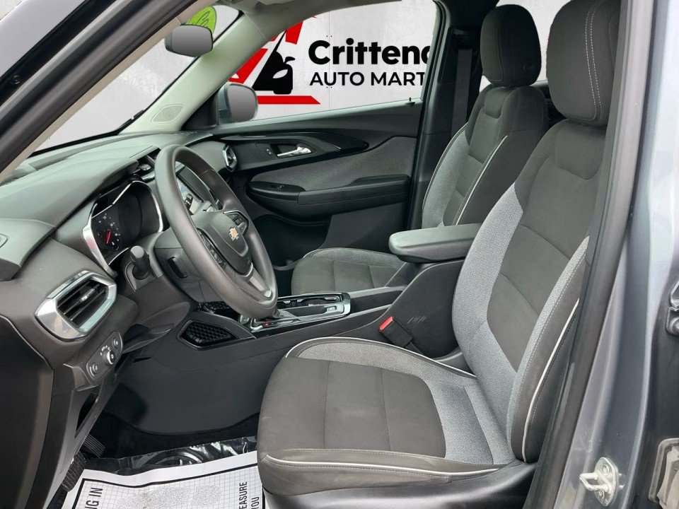 Used 2022 Chevrolet TrailBlazer LT w/ LPO, Blackout Package AWD/4WD image 23