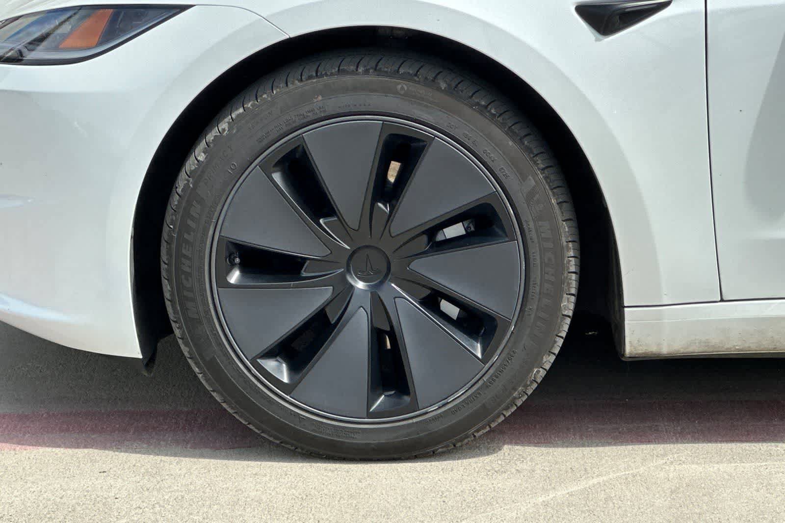 Used 2025 Tesla Model 3 Long Range RWD image 12
