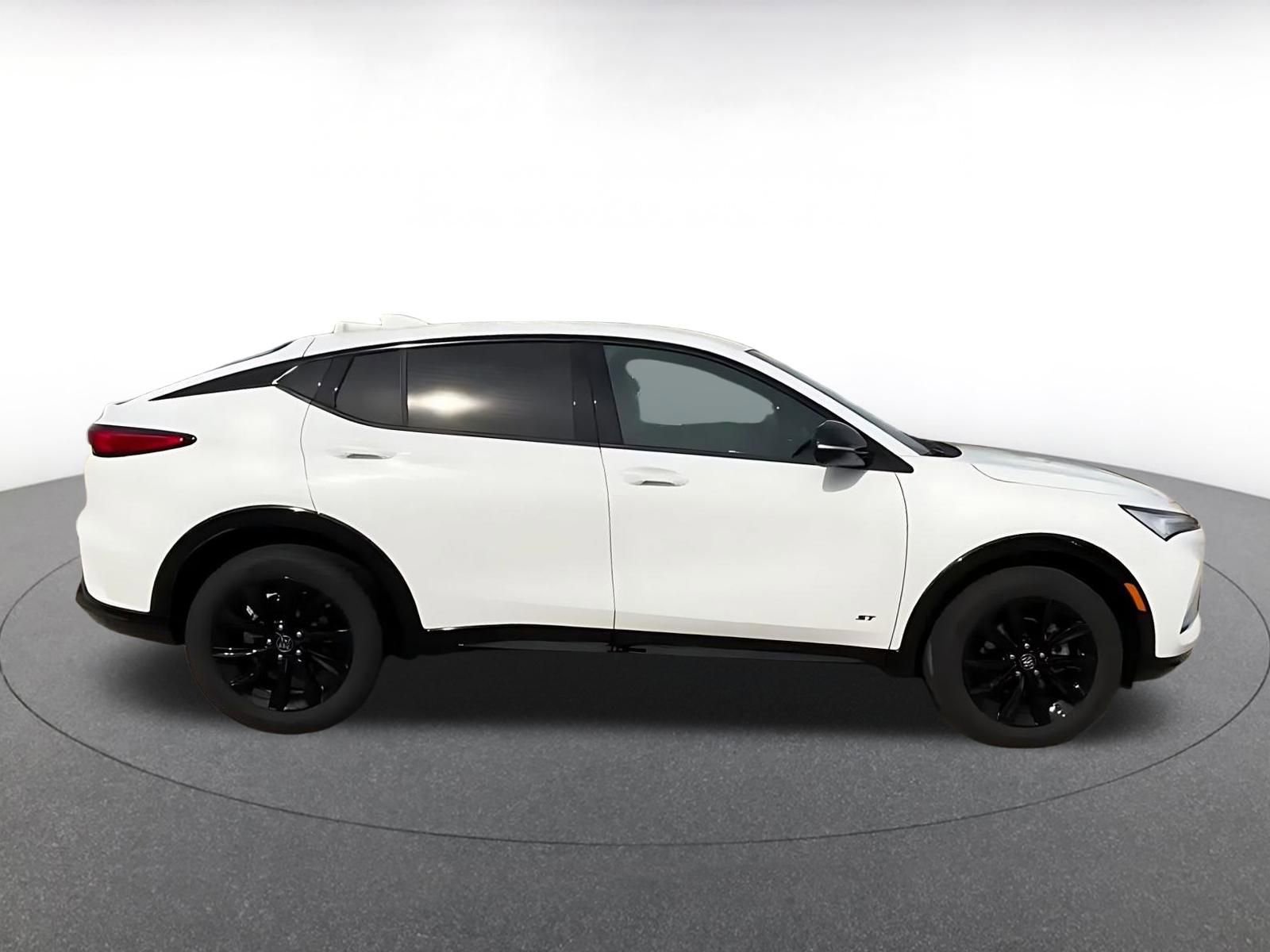 Used 2025 Buick Envista Sport Touring image 16