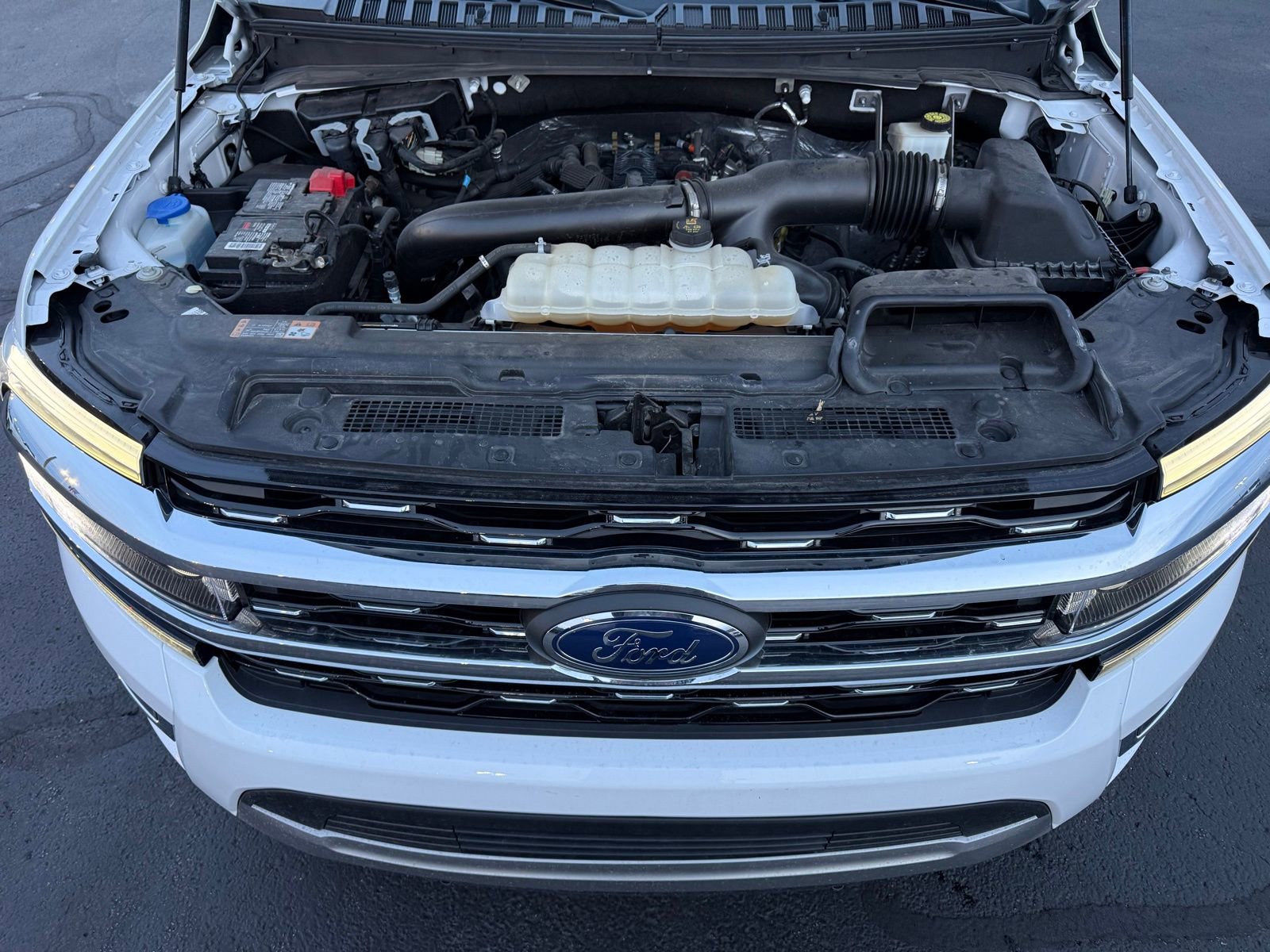 Used 2023 Ford Expedition Max Limited image 39