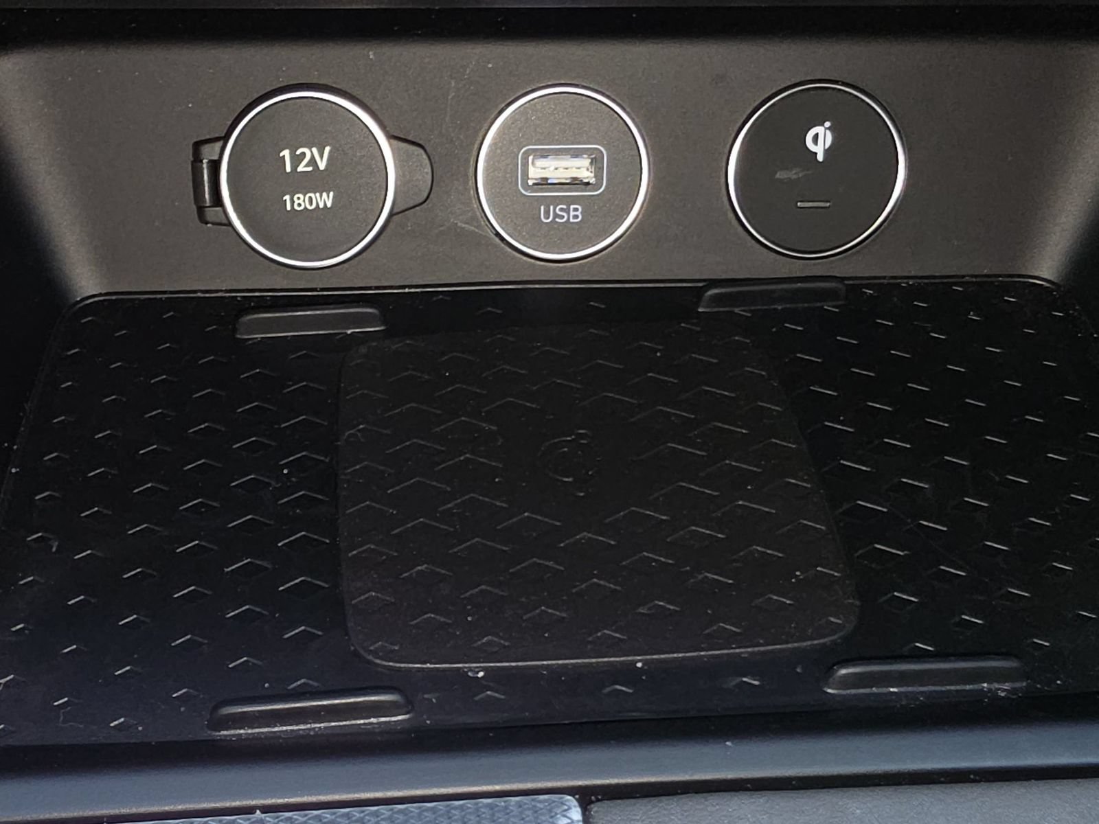 Certified 2026 Genesis G70 2.5T Prestige RWD image 28