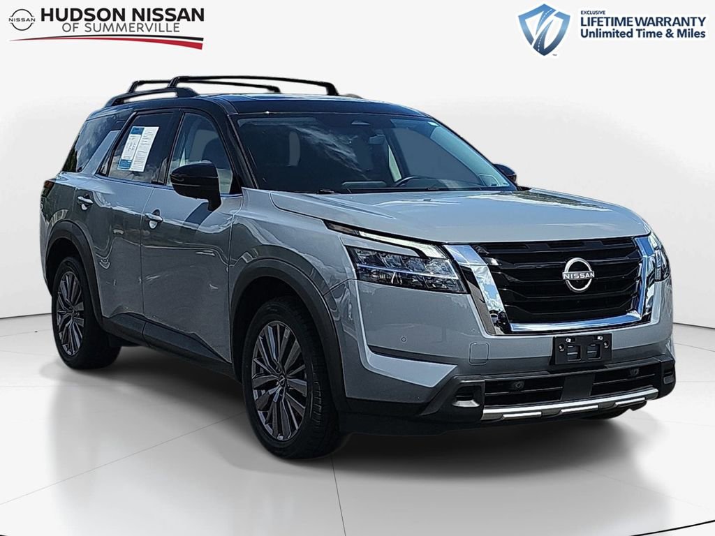 Used 2023 Nissan Pathfinder SL w/ SL Premium Package