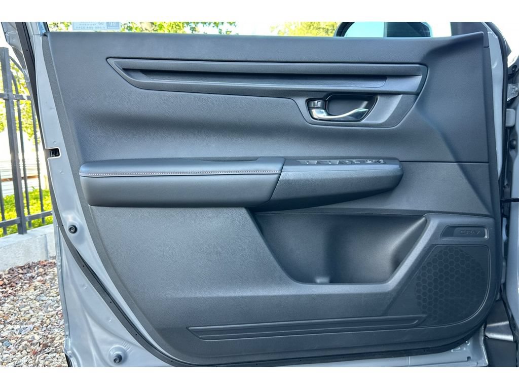 Used 2026 Honda CR-V Sport image 11
