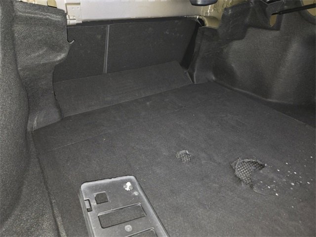 Used 2020 Toyota Camry LE image 19