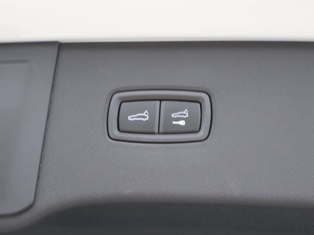 New 2026 Porsche Cayenne AWD/4WD image 18
