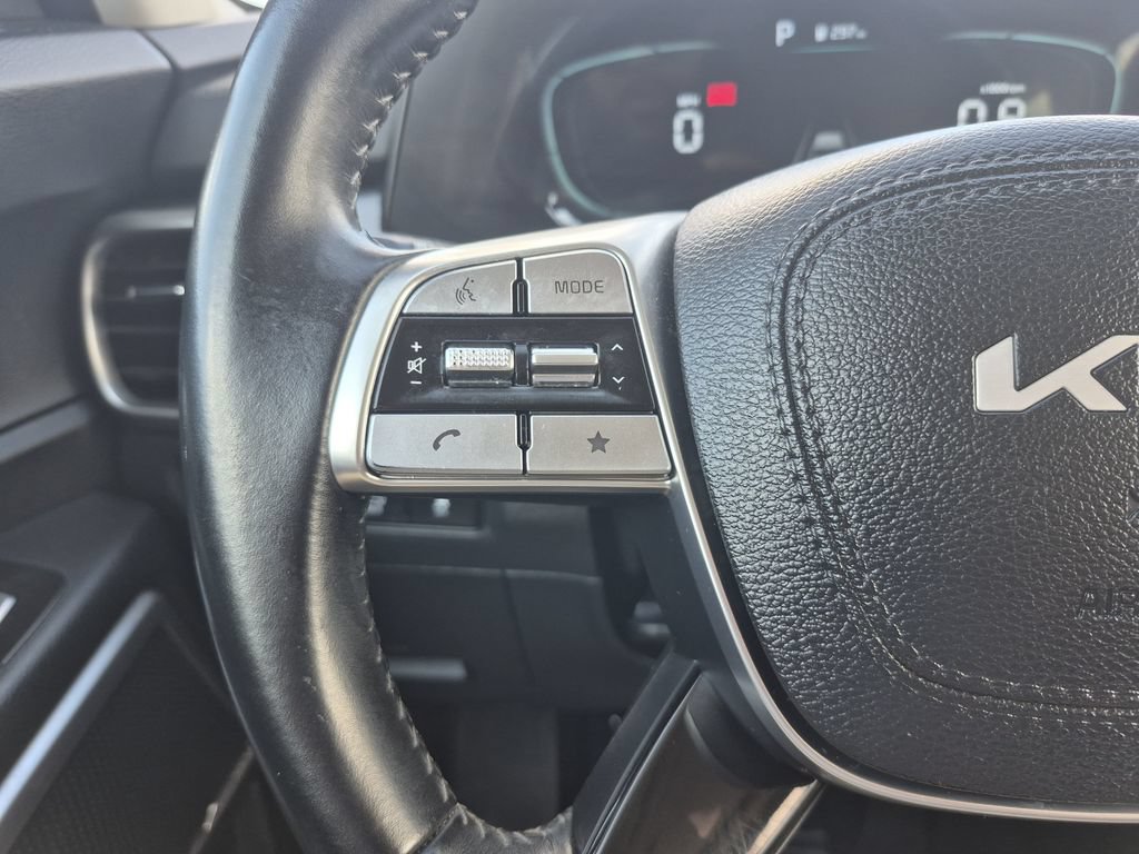 Used 2025 Kia Telluride S AWD/4WD image 19