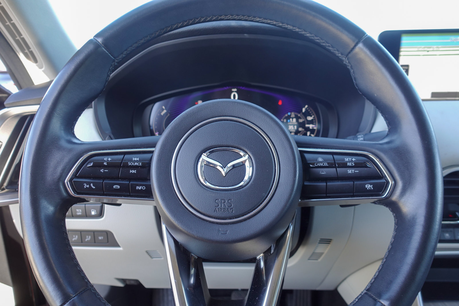 Certified 2024 MAZDA CX-90 Plug-In Hybrid w/ Premium Plus AWD/4WD image 19