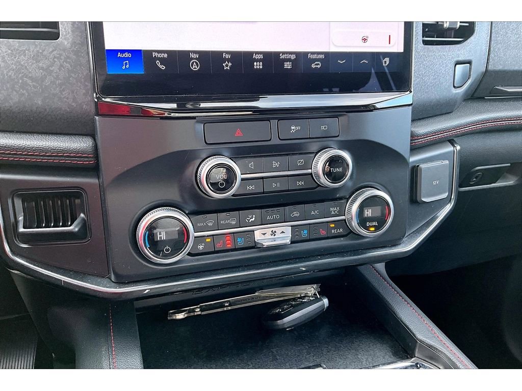 Used 2022 Ford Expedition Limited AWD/4WD image 35