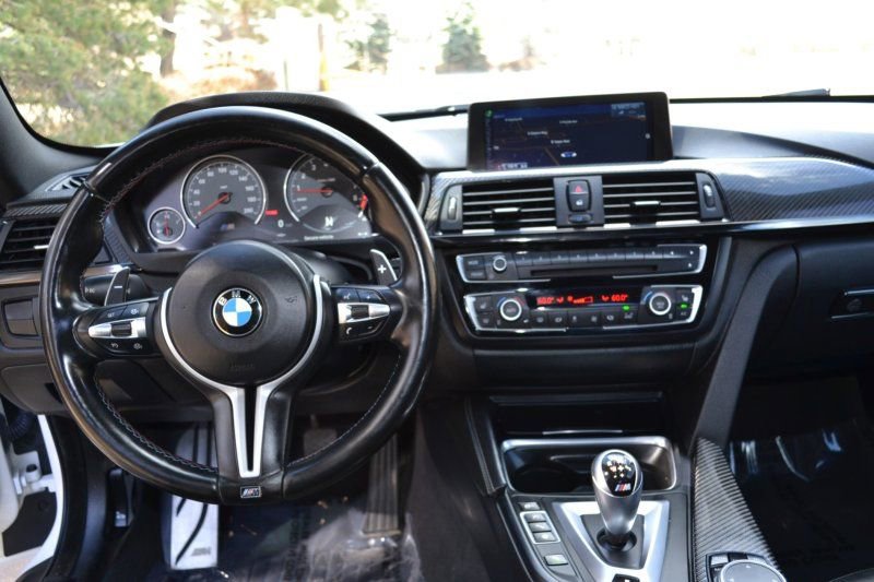 Used 2015 BMW M4 Coupe image 21