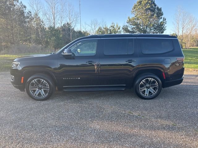 Used 2024 Jeep Wagoneer Series II w/ Flexible Seating Group RWD image 6