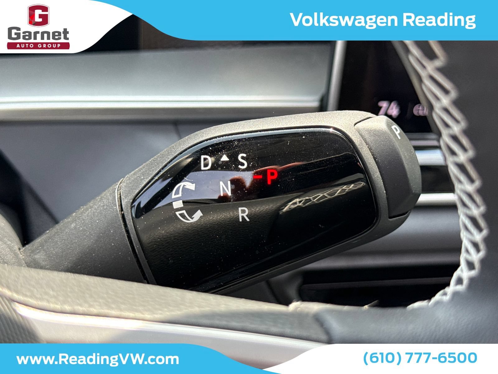 Used 2025 Volkswagen Tiguan SE w/ Panoramic Sunroof Package AWD/4WD image 15