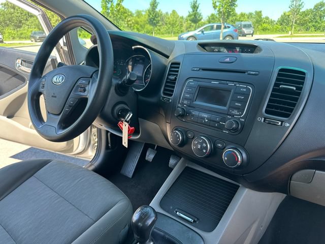 Used 2016 Kia Forte LX FWD image 31