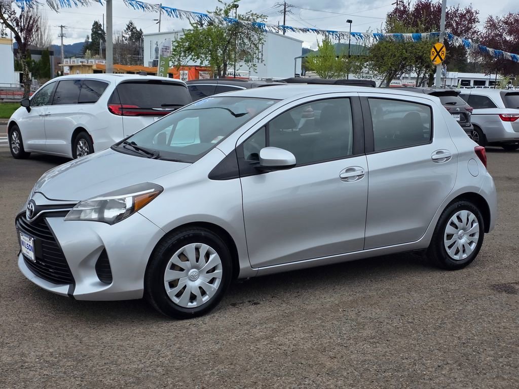 Used 2016 Toyota Yaris L image 25