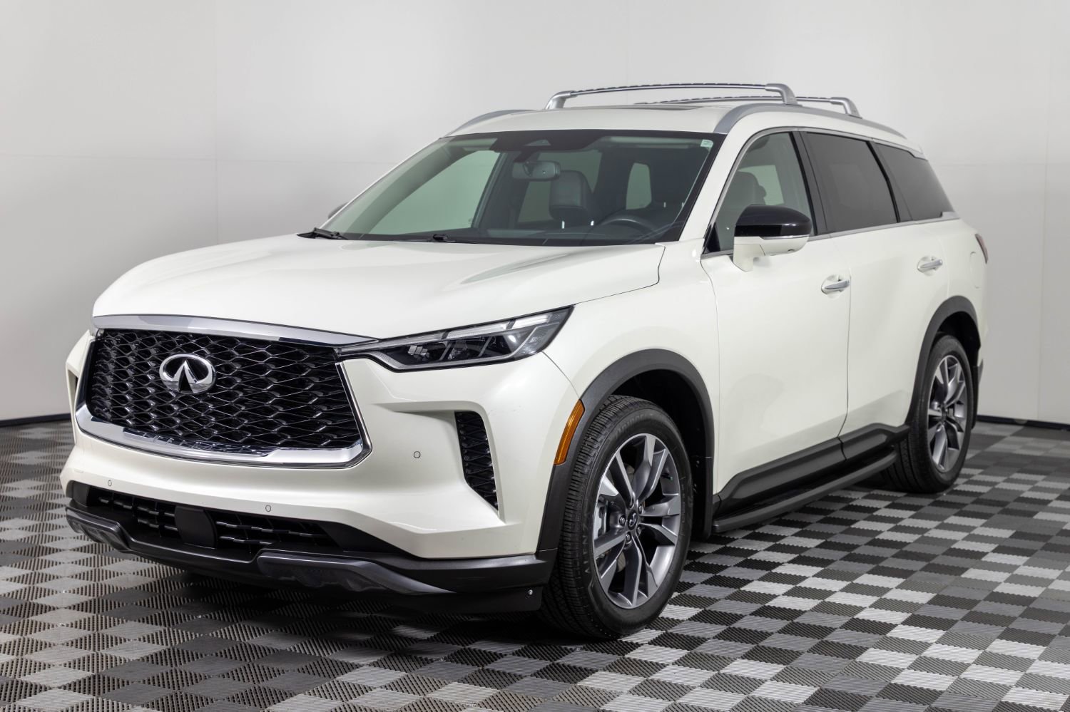 Used 2022 INFINITI QX60 Luxe w/ Cargo Package image 2