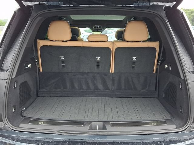 Certified 2026 Cadillac Escalade IQL Sport 2 w/ LPO, Premium Carpet Package AWD/4WD image 28