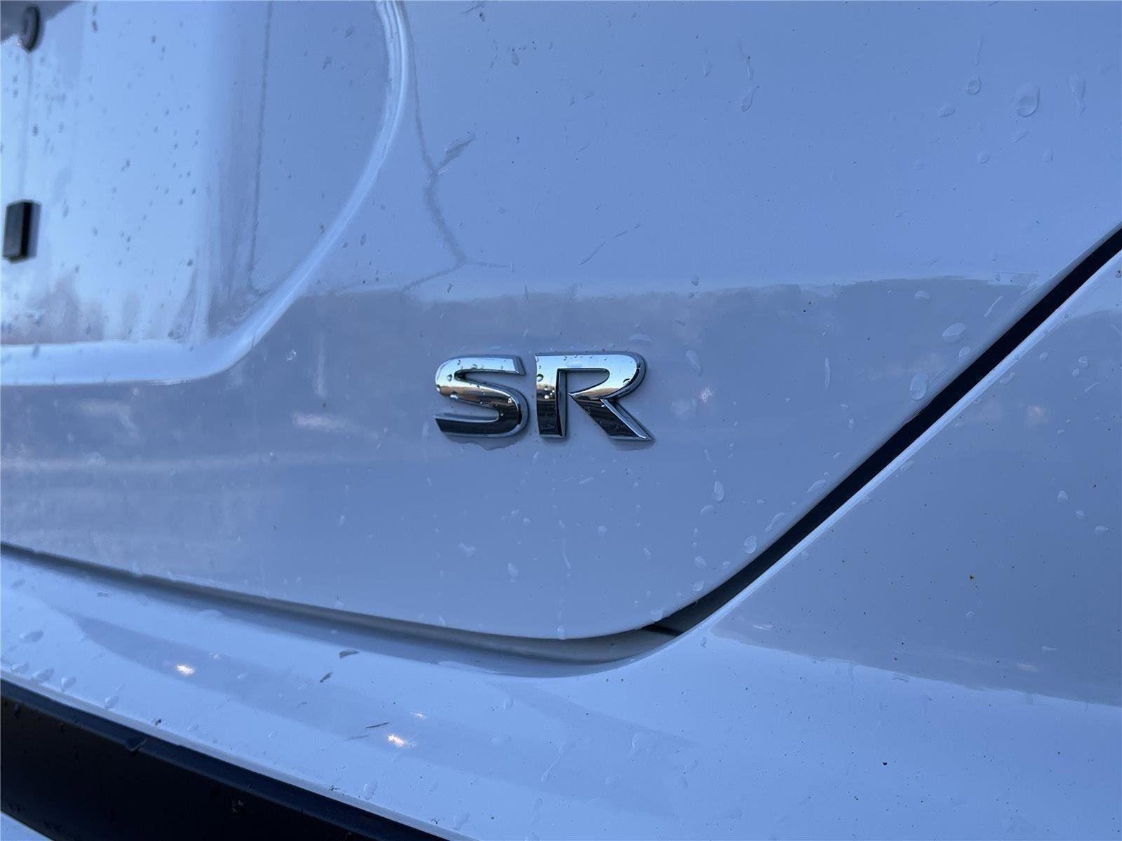 Used 2024 Nissan Kicks SR FWD image 11