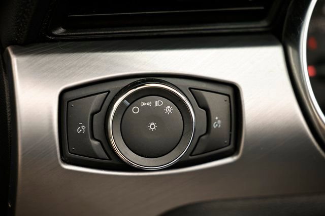 Used 2022 Ford Mustang Premium image 23