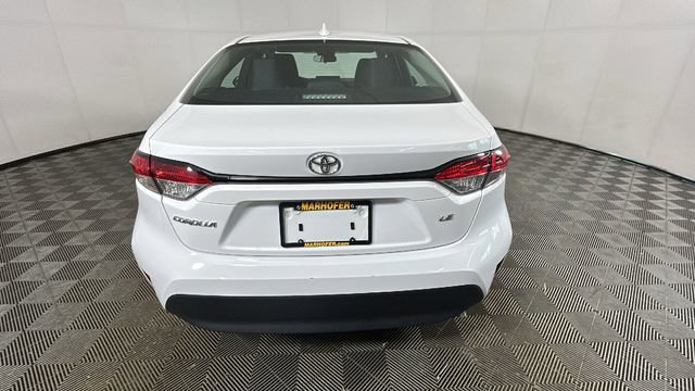 Used 2023 Toyota Corolla LE FWD image 4