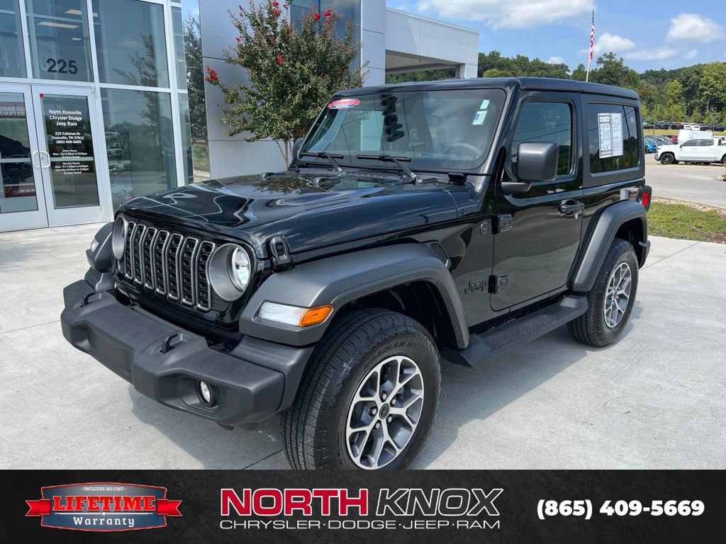 Used 2025 Jeep Wrangler Sport AWD/4WD image 1