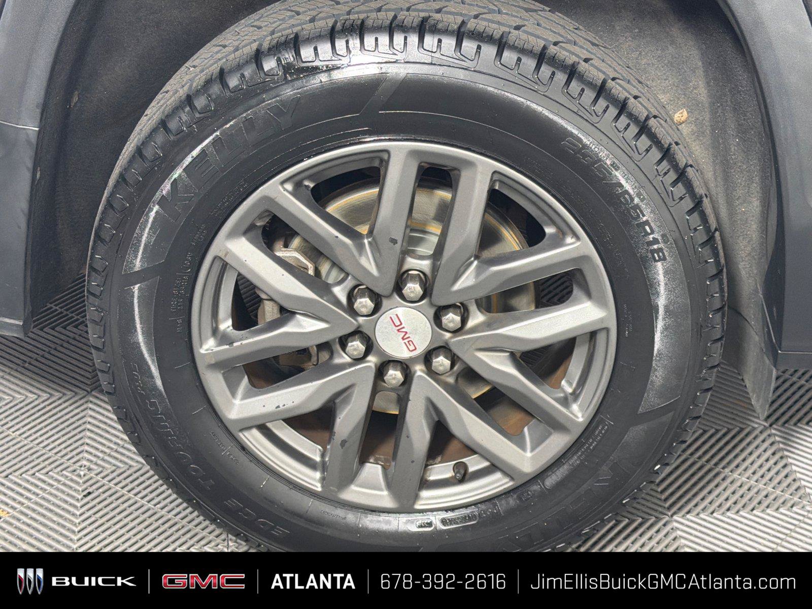 Used 2018 GMC Acadia SLT FWD image 17