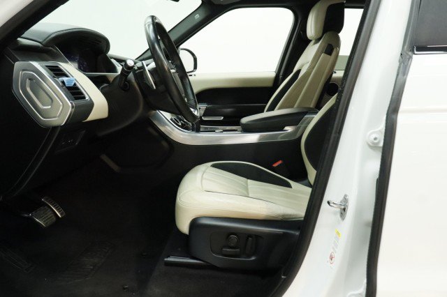 Used 2019 Land Rover Range Rover Sport Supercharged AWD/4WD image 7