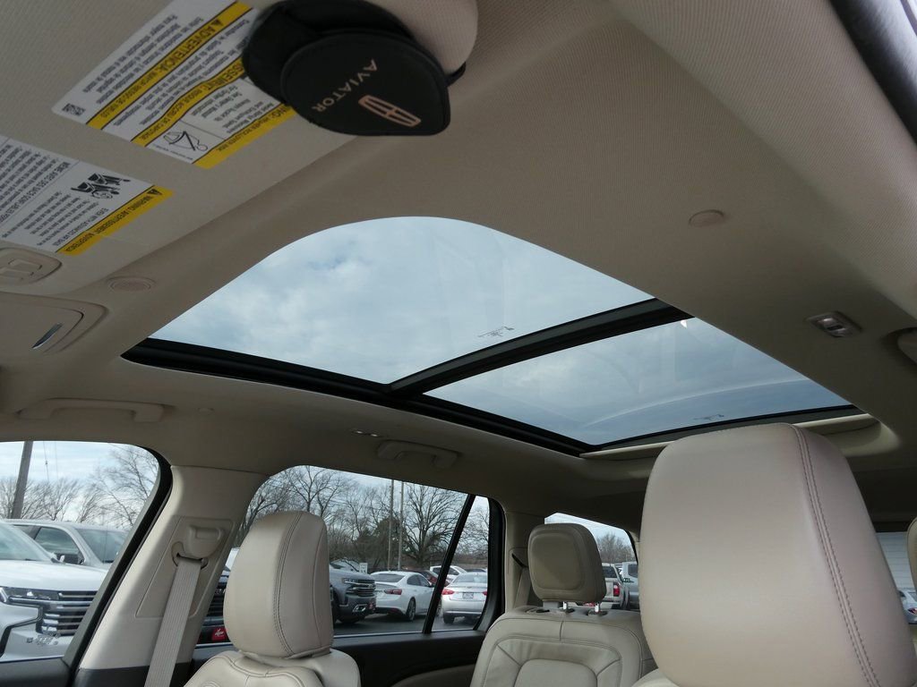 Used 2024 Lincoln Aviator Reserve w/ Equipment Group 201A AWD/4WD image 24