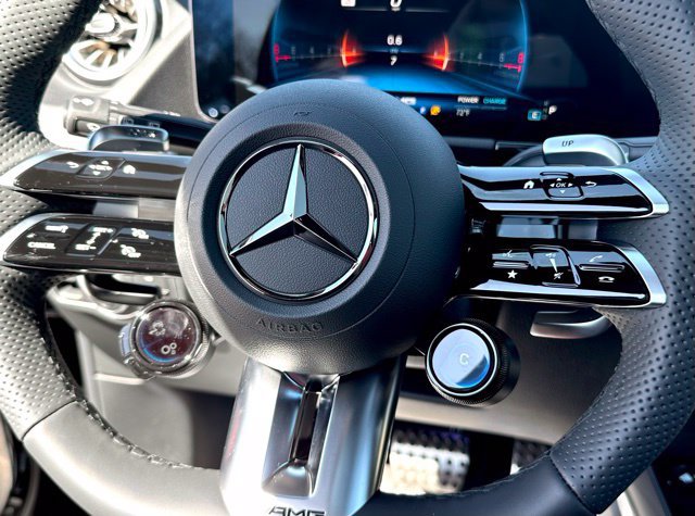 New 2026 Mercedes-Benz GLA 35 AMG 4MATIC image 13
