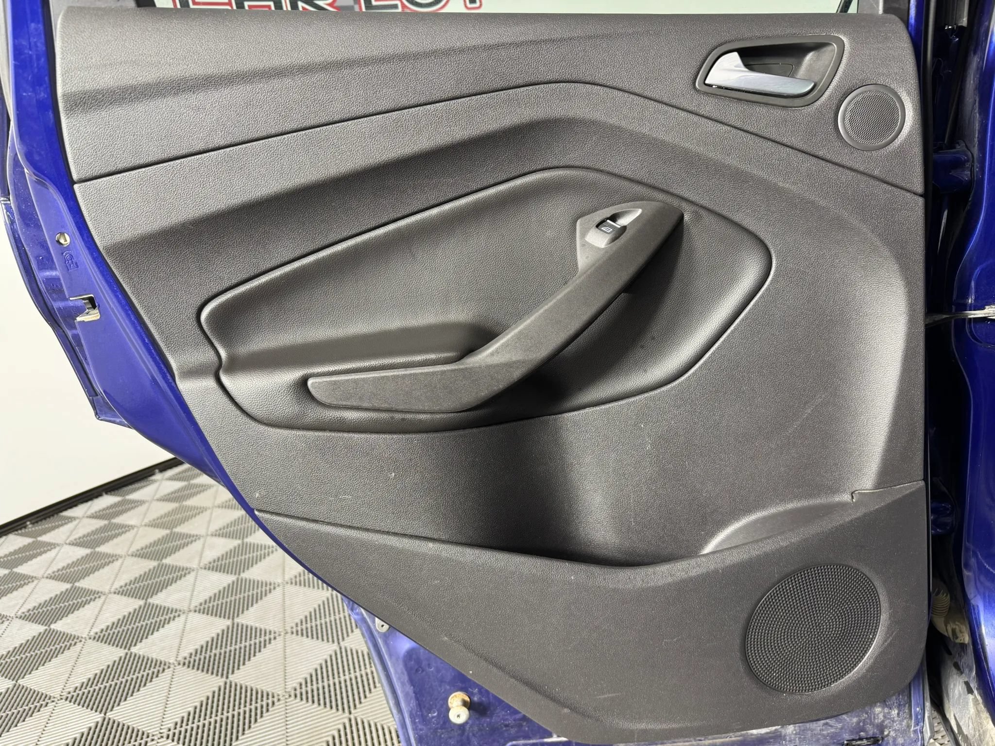 Used 2014 Ford Escape Titanium FWD image 40