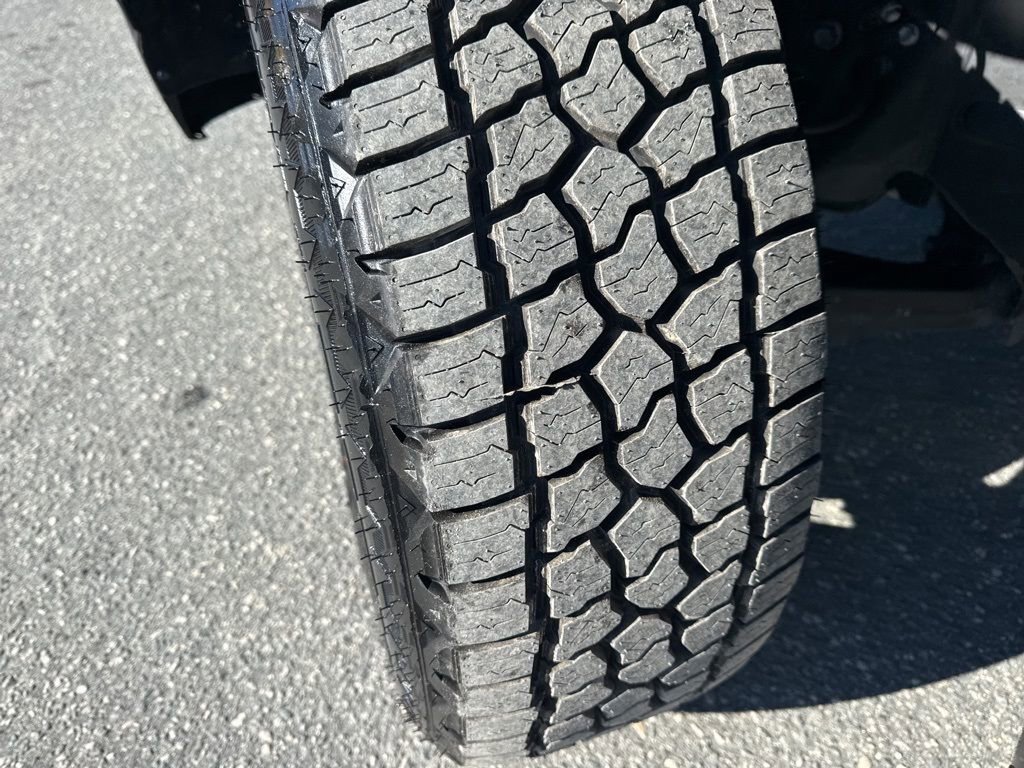 Used 2022 Toyota Tundra SR5 w/ SR5 Convenience Package image 33