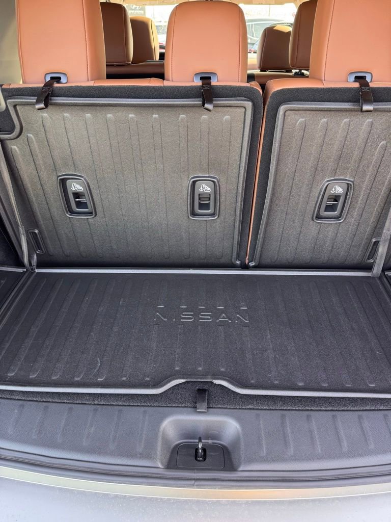 Used 2025 Nissan Pathfinder Platinum w/ Cargo Package FWD image 16