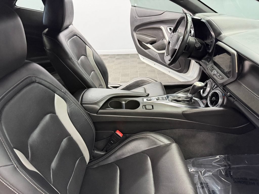 Used 2022 Chevrolet Camaro LT w/ RS Package RWD image 41