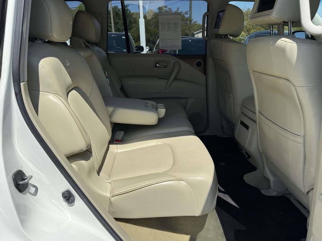 Used 2011 INFINITI QX56 4WD w/ Theater Pkg image 15