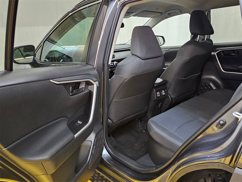 Used 2023 Toyota RAV4 LE image 15