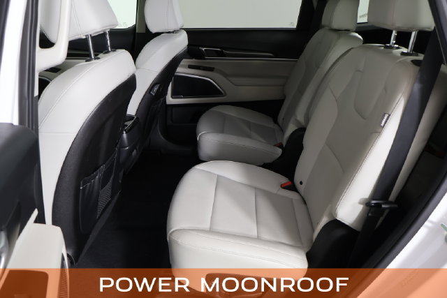 Used 2025 Kia Telluride S FWD image 17